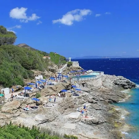 Le Terrazze - *